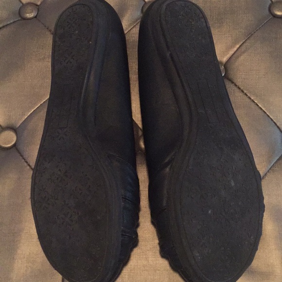 Cute and comfy black flats - Picture 5 of 5